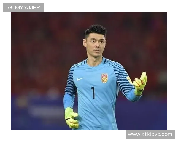 足球传奇时刻集锦：球星个人精彩瞬间与独特风采回顾